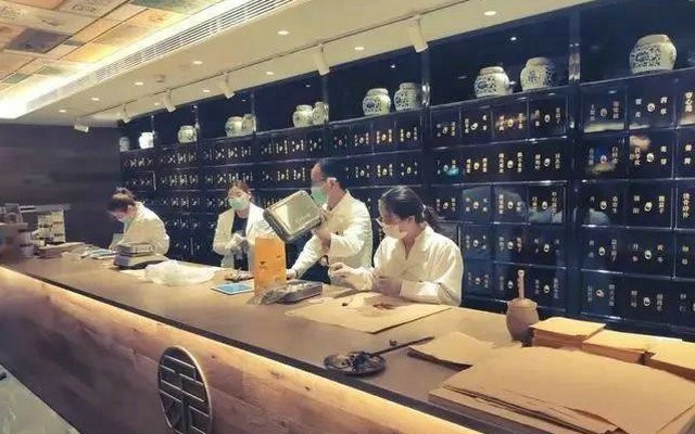 砸下重金，同仁堂开了一家中药咖啡店