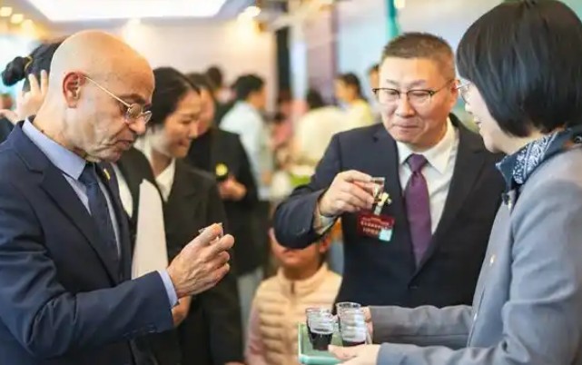 中外以茶为媒交融互鉴 打造茶文化“一带一路”